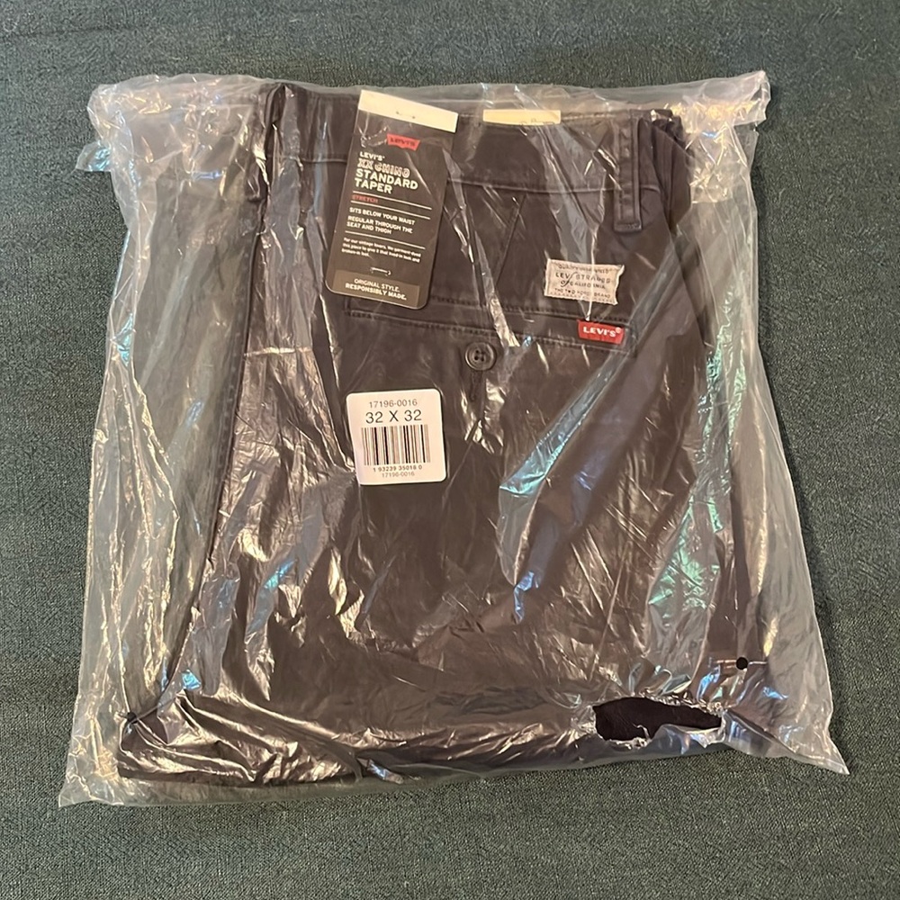 Levi’s XX chino standard taper